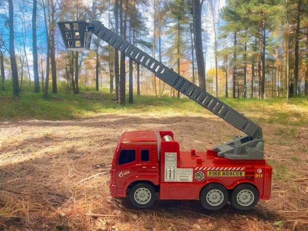 RC Feuerwehrauto Feuerwehrrettungsfahrzeug rot 26cm 1:16