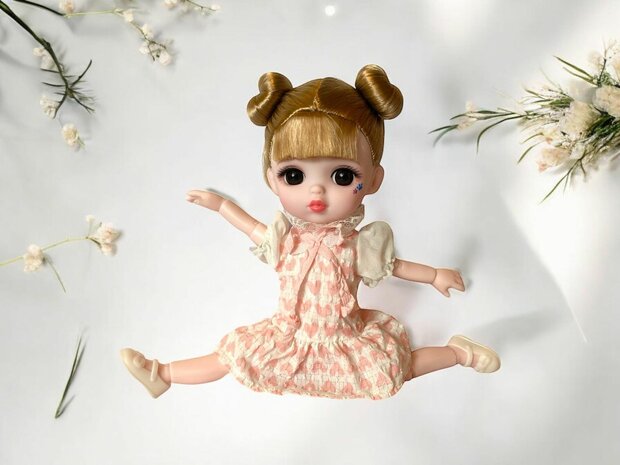 Toy doll with nice outfit and unique style - JELENA Fashion style 24cm turned her