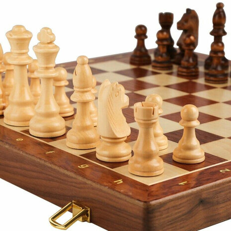 Chessboard - Wooden - 45x45cm - Foldable - 2 Extra Queens